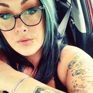 Meet your Posher, Alexandra